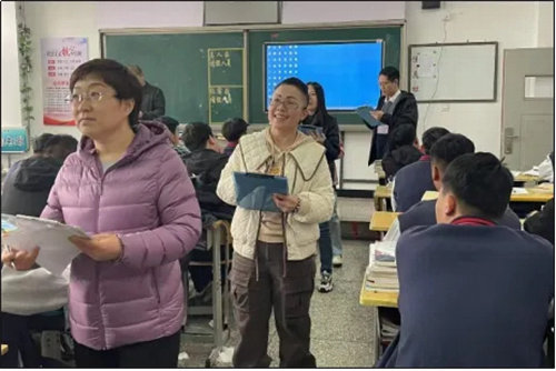 亚洲博彩网站机电工程系开展“抵制校园欺凌 共建和谐校园”黑板报评比活动